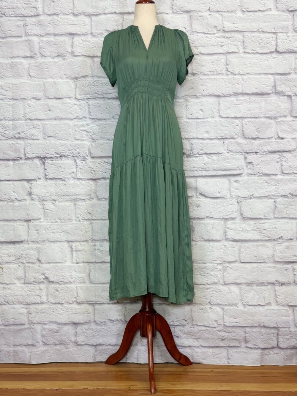 Rielle Sage Green Empire Waist Midi Dress